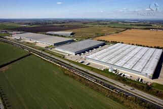 Prologis postavil tři budovy na míru v Praze