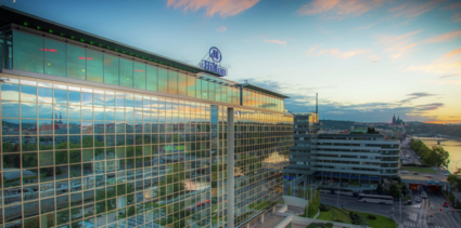 Orientace v českém realitním boomu roku 2025: Statistiky pro zájemce o kanceláře a sklady