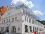Kanceláře k pronájmu v Corso Court