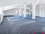 Kanceláře k pronájmu v Pronájem prostorné kanceláře se startovací podporou slevy na nájmu