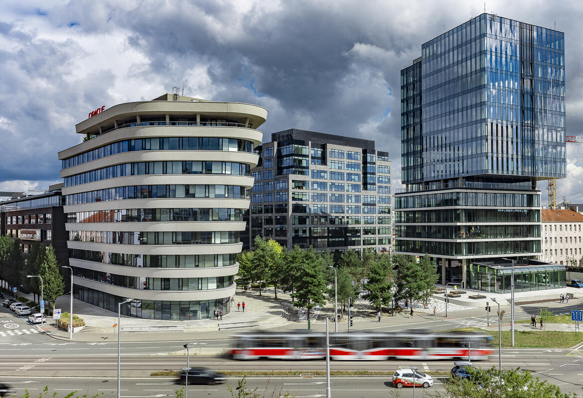 CTP slavnostně otevřela nejmodernější kancelářskou budovu ve střední Evropě, dron doručil první zásilku