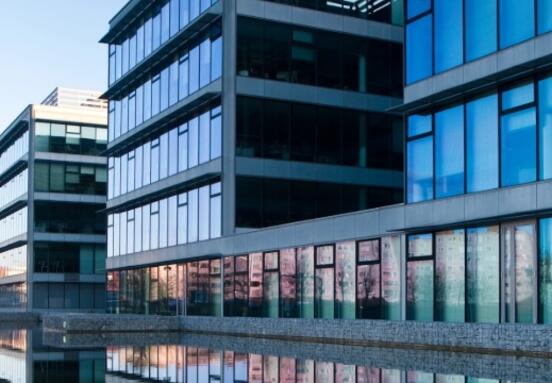 Český realitní boom: Developerské fondy mění podobu trhů s kancelářemi a sklady
