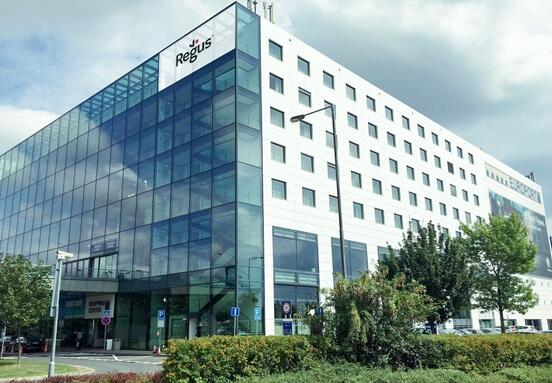 Kancelář k pronájmu 860 m² - Praha | Aviatická 8