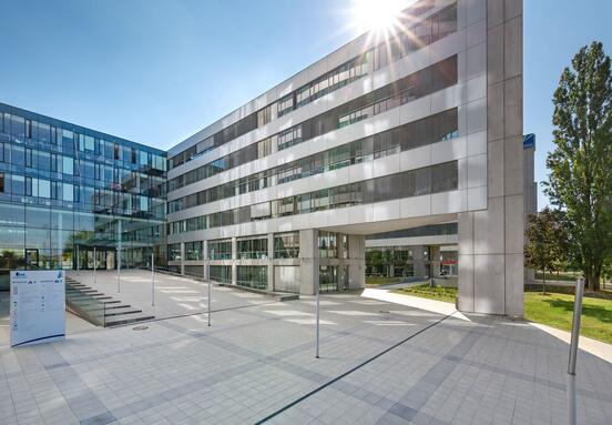 Kancelář k pronájmu 3 302 m² - Praha | Kavčí Hory Office Park