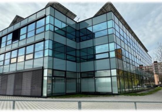 Kancelář k pronájmu 2 000 m² - Plzeň | Macháčkova 24