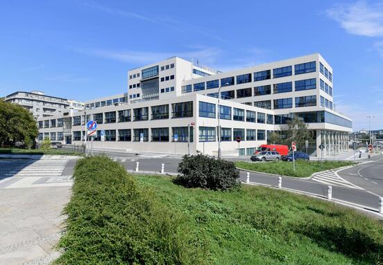 Kancelář k pronájmu 242 m² - Praha | Bubenská 1