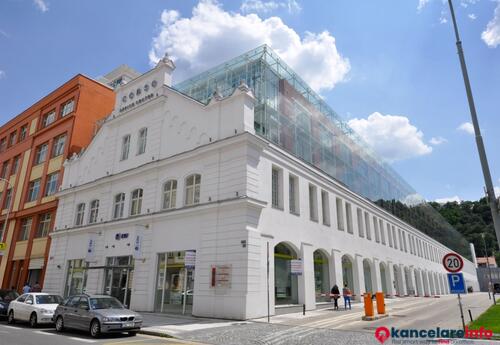 Kanceláře k pronájmu v Corso Karlín
